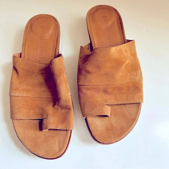 NWOT Gentle Souls By Kenneth Cole Lavern Slip On Platform Sandals - Picture 2 of 7